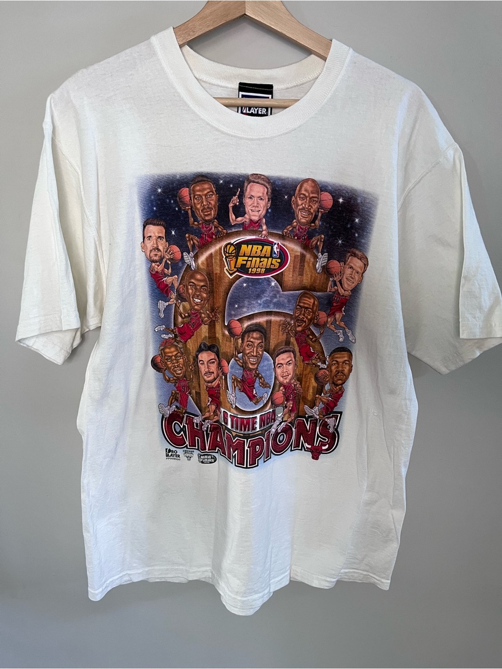 Vintage 1998 Chicago Bulls 6 Time NBA Champions T-Shirt Pro Player Caricature L